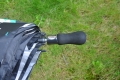 Pieza barato personalizado diseñado 2 paraguas con estuche plegable