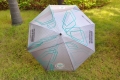 Auto barato abierto a prueba de viento palo personalizados promocionales paraguas